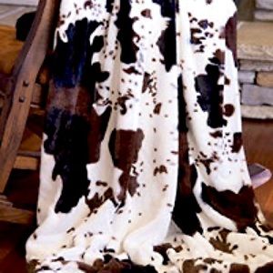 NORTH END Plush Cowhide Throw